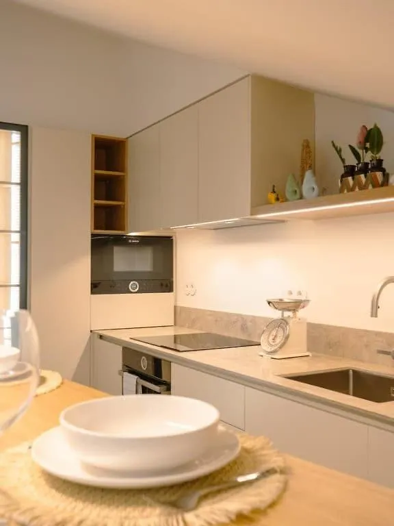 After B00Klng Must Scаn Qr-C0Dе --Chic 2Br Duplex Holiday home Lisbon