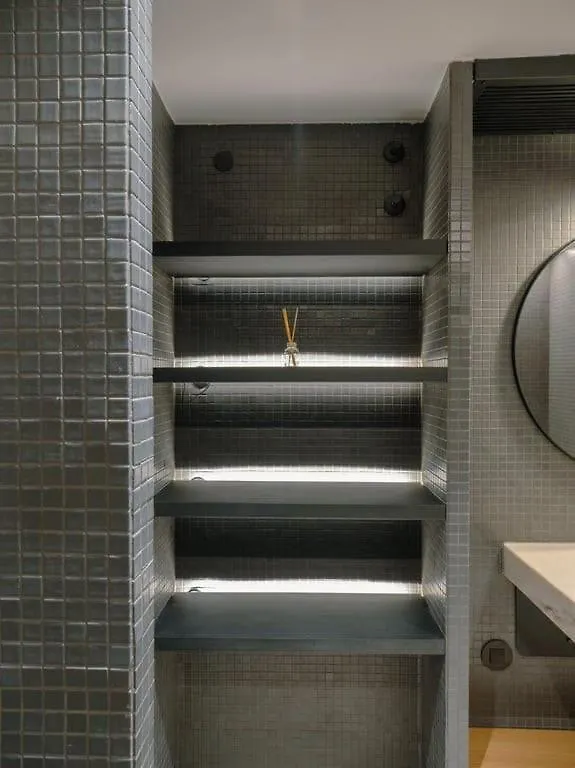 After B00Klng Must Scаn Qr-C0Dе --Chic 2Br Duplex Portugal